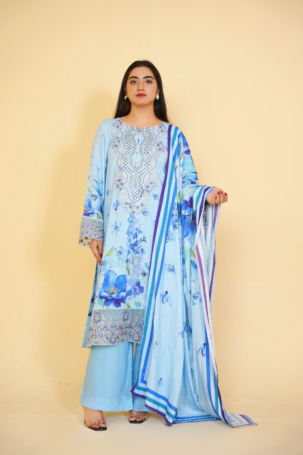 3 Piece - Embroidered Bana Doria Suit