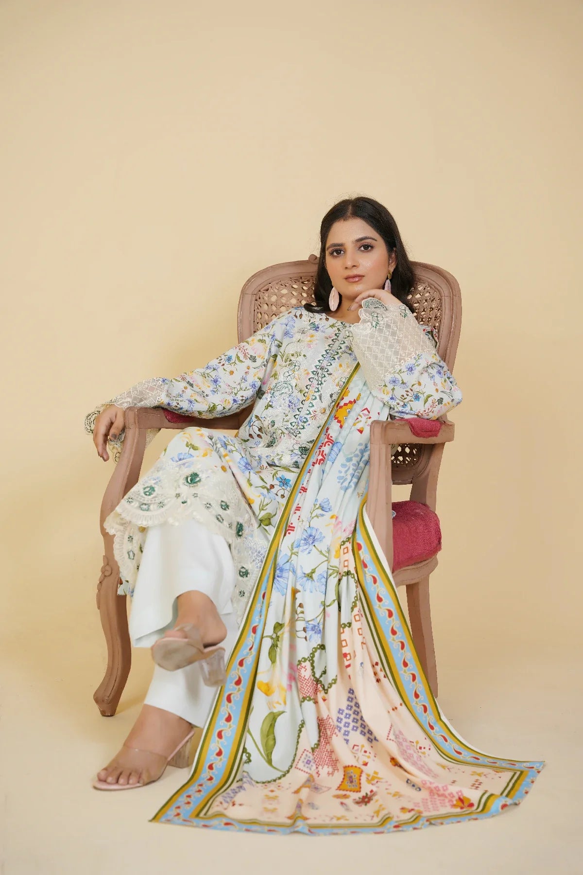 3-Piece Bana Dora Suit – Pastel Blossom